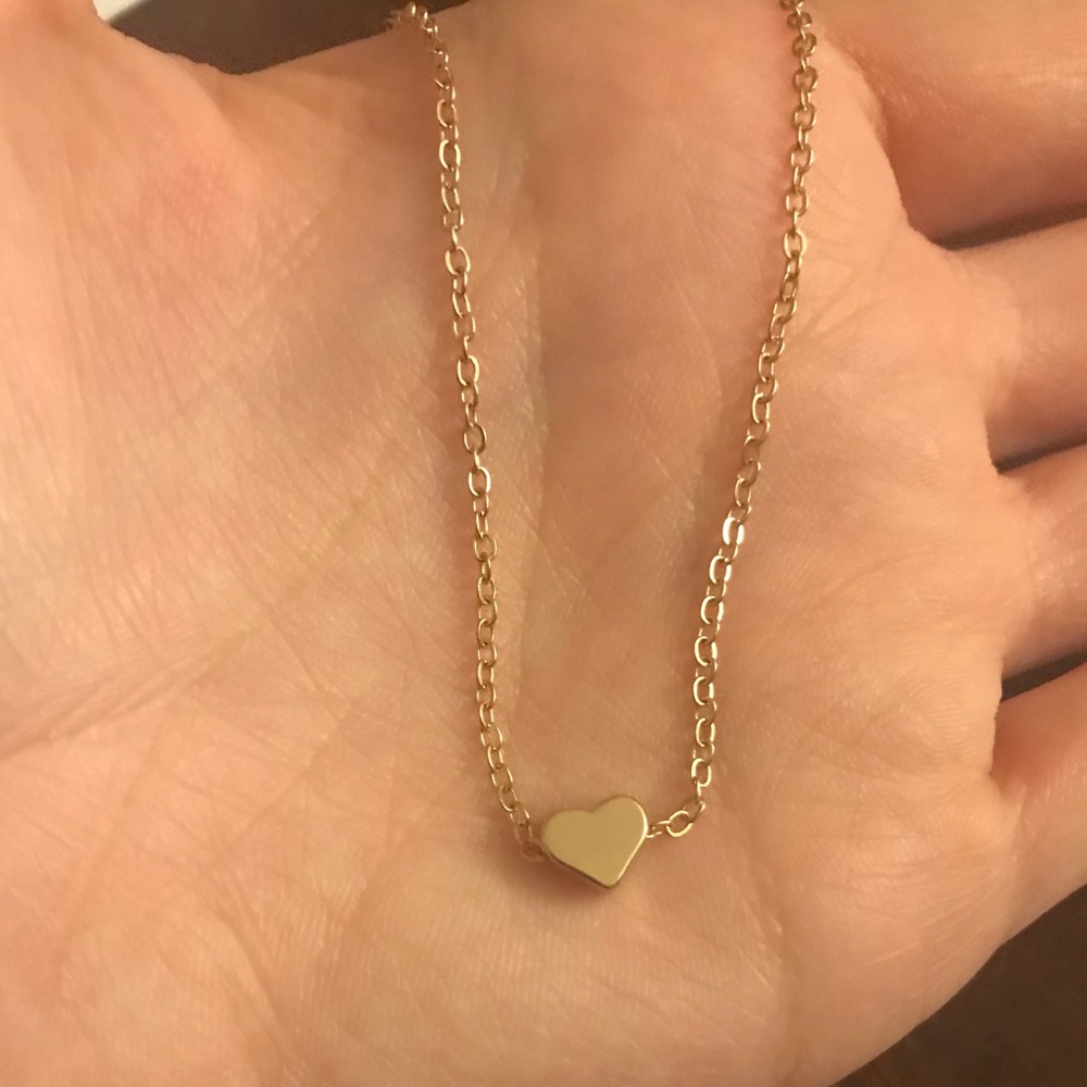 Tiny Heart Pendant Necklace - Picture 3 of 5